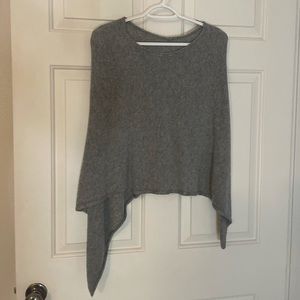 Gray sweater - Poncho